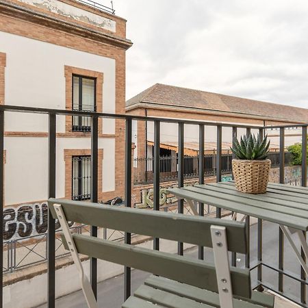 Isg Apartments Becquer Free Parking Inside The Building Sevilla Dış mekan fotoğraf
