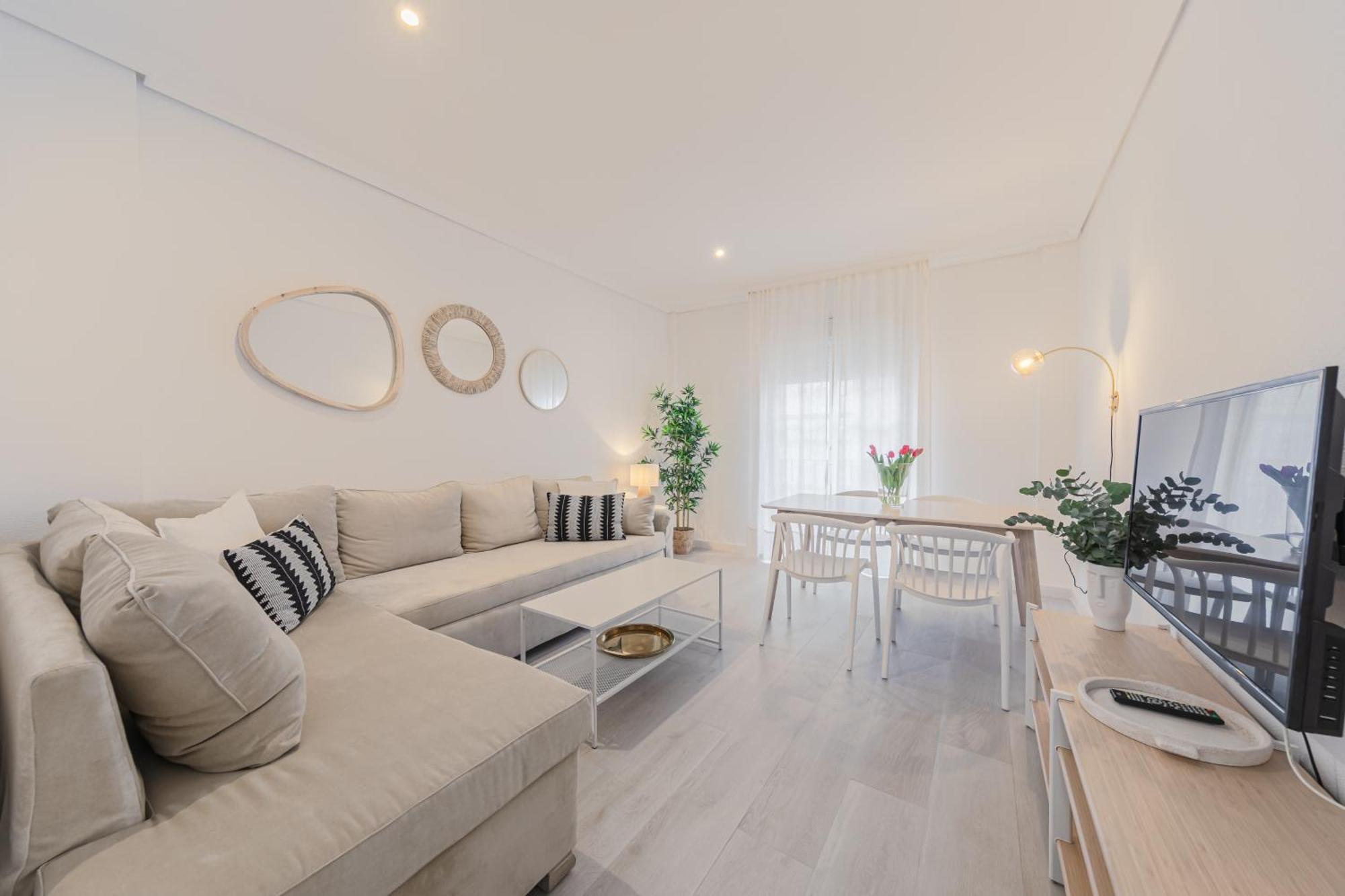 Isg Apartments Becquer Free Parking Inside The Building Sevilla Dış mekan fotoğraf