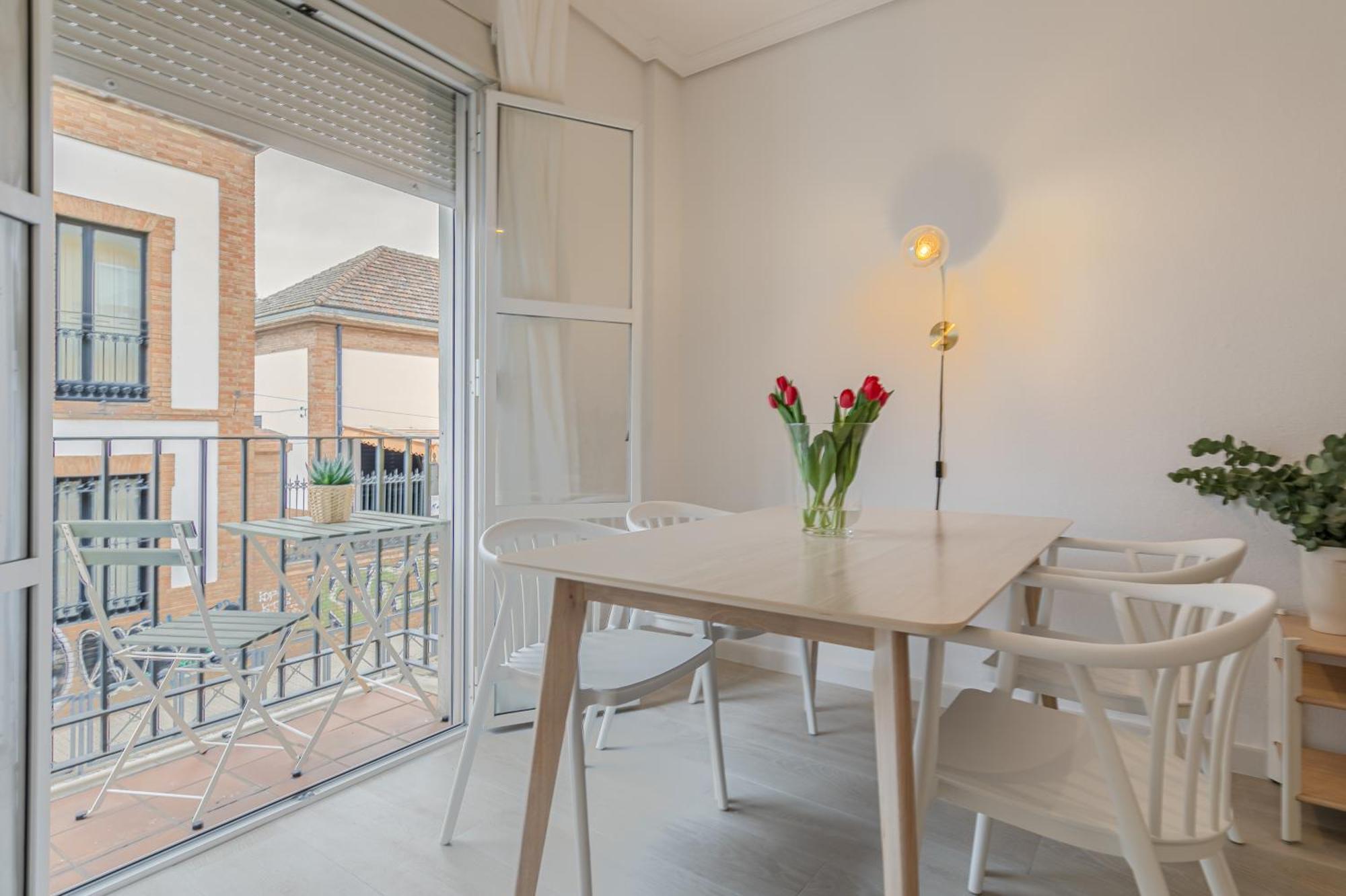 Isg Apartments Becquer Free Parking Inside The Building Sevilla Dış mekan fotoğraf
