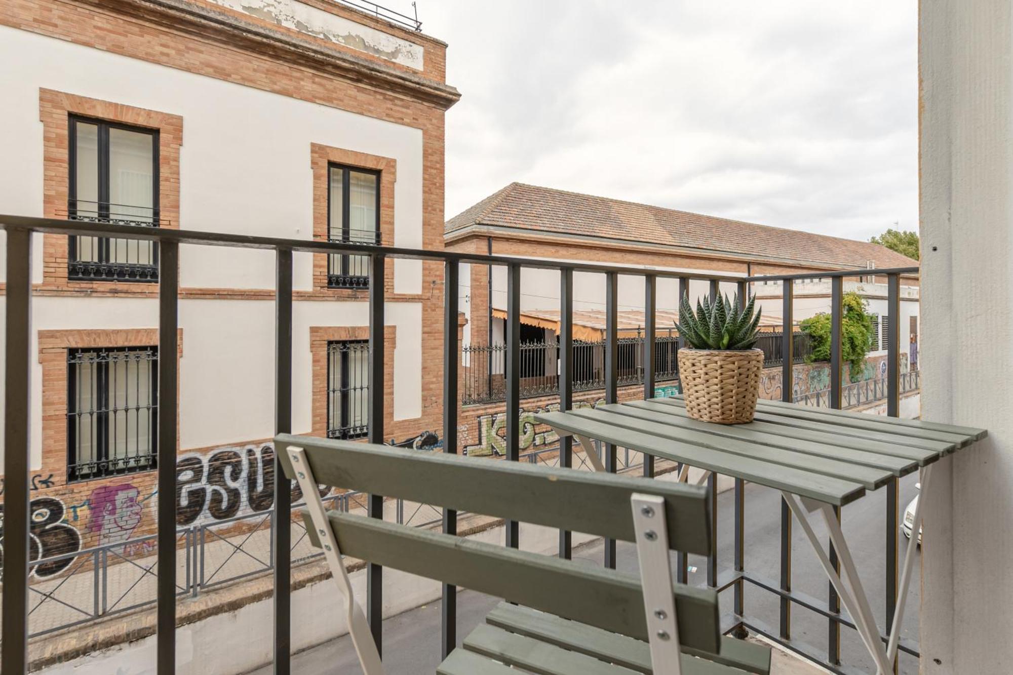 Isg Apartments Becquer Free Parking Inside The Building Sevilla Dış mekan fotoğraf