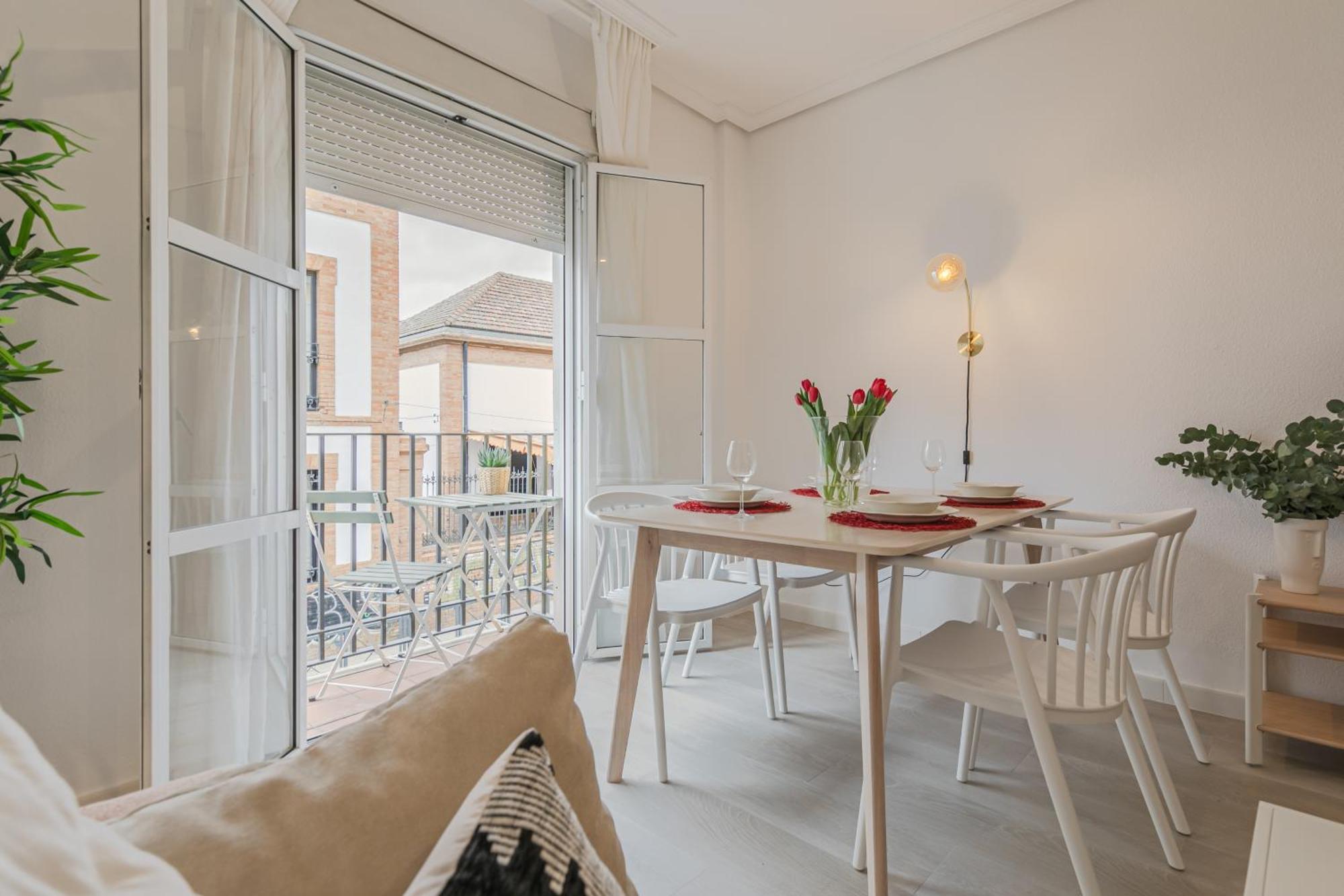 Isg Apartments Becquer Free Parking Inside The Building Sevilla Dış mekan fotoğraf